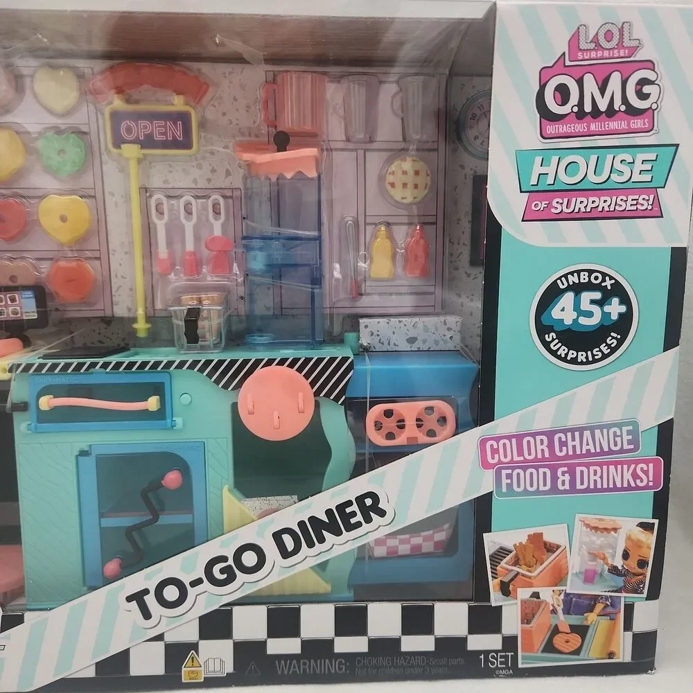 Doll LOL OMG Miss Sundae To Go Diner Exclusive 45+ House Of Surprises Color Chan
